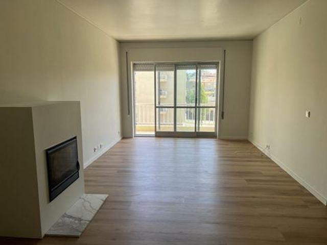 Apartamento alugar em Porto, Aldoar