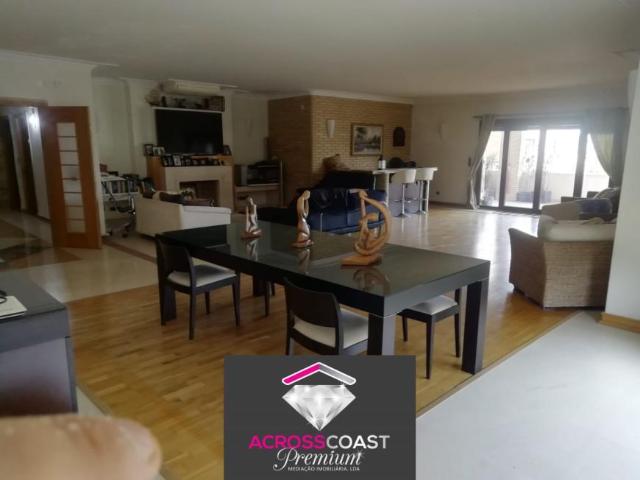 Apartamento alugar em Santa Clara, Lisboa