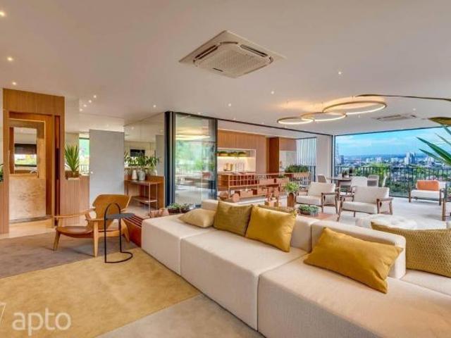 Apartamento venda em Região Geográfica Imediata de Goiânia, Goiânia