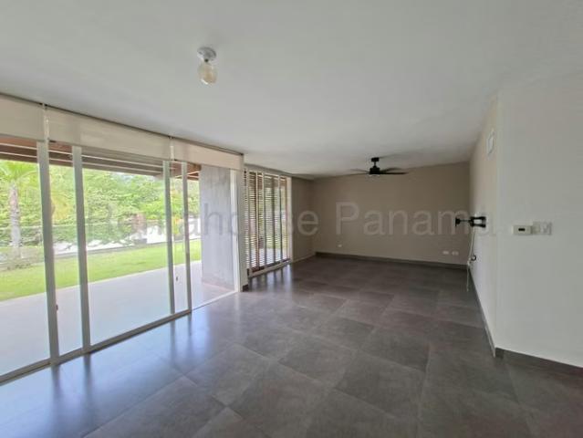 Apartamento alquiler en El Nance, San Carlos