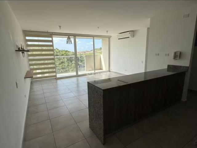 Apartamento alquiler en Rufina Alfaro, Panamá