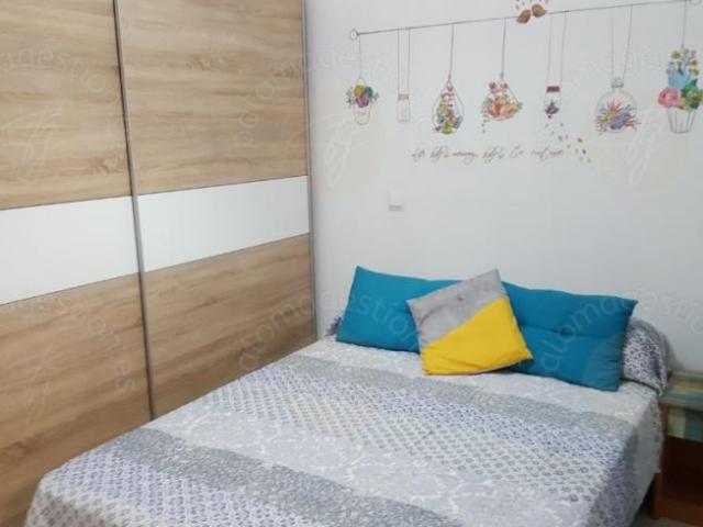 Apartamento en venta en Gelves, Andalucía