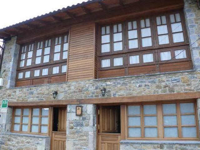 Casa en alquiler en Sobrescobio, Asturias / Asturies