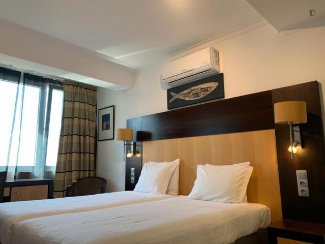Apartamento alugar em Bairro 18 de Maio, Oeiras