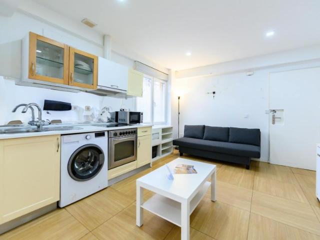Apartamento en alquiler en Ciudad Lineal, Madrid