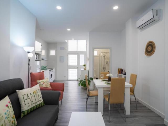 Apartamento en alquiler en Este, Málaga-Costa del Sol