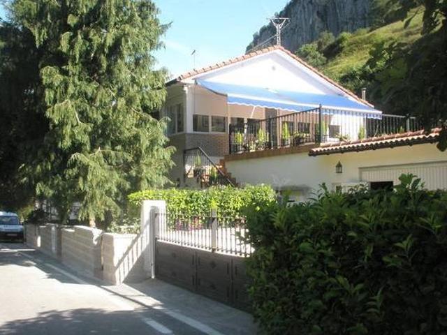 Casa en alquiler en San Roque De Riomiera, Cantabria