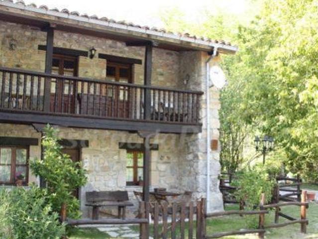 Casa en alquiler en Peñamellera Alta, Asturias