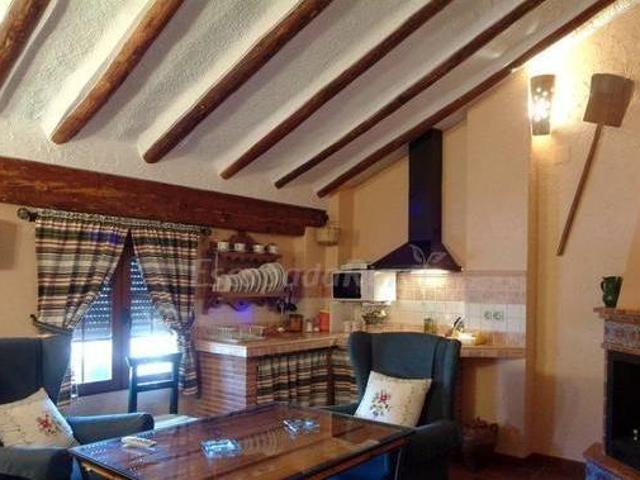 Casa en alquiler en Hinojares