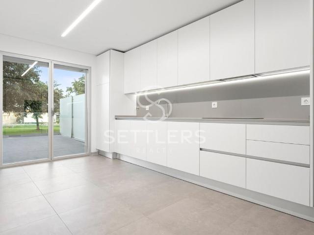 Apartamento venda em Lombos, Cascais