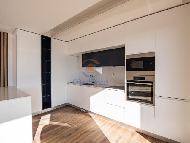 Apartamento venda em Torres da Bela Vista, Santiago Dos Velhos