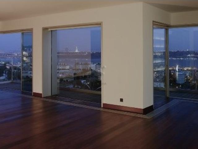 Apartamento venda em São Francisco Xavier, Lisboa
