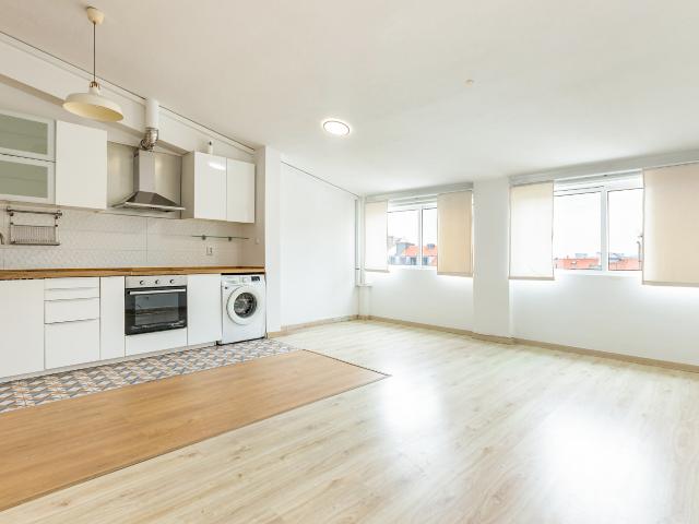 Apartamento alugar em Estrela, Lisboa