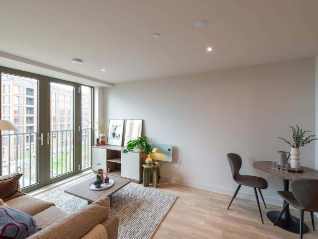 Apartment for rent in Gorse Hill, Trafford Park