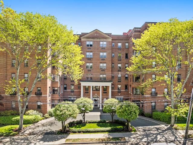 Apartment for sale in Greenwich, Connecticut