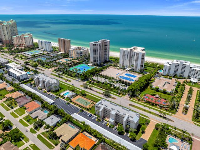 Apartment for sale in Marco Island, Florida