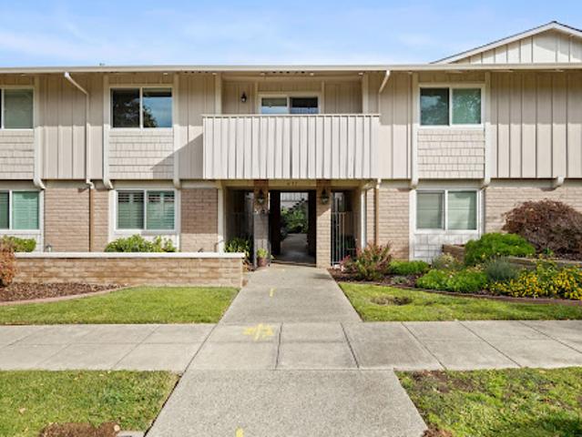 Apartment for sale in Los Altos, California