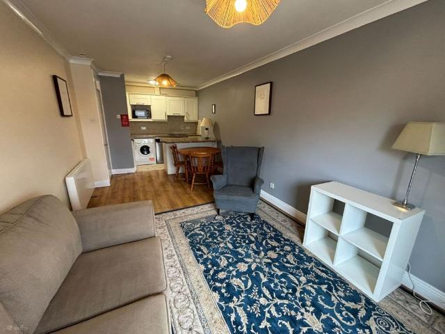 Apartment to rent in Bluebell, North Tipperary