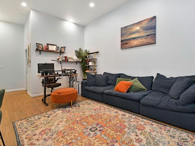 Apartment for sale in Hudson, New Jersey