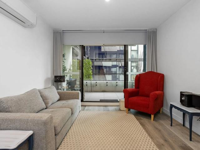 Apartment for rent in St Kilda, Melbourne