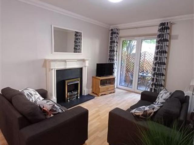 Apartment to rent in Bluebell, North Tipperary