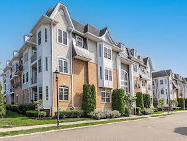 Apartment for sale in Westbury