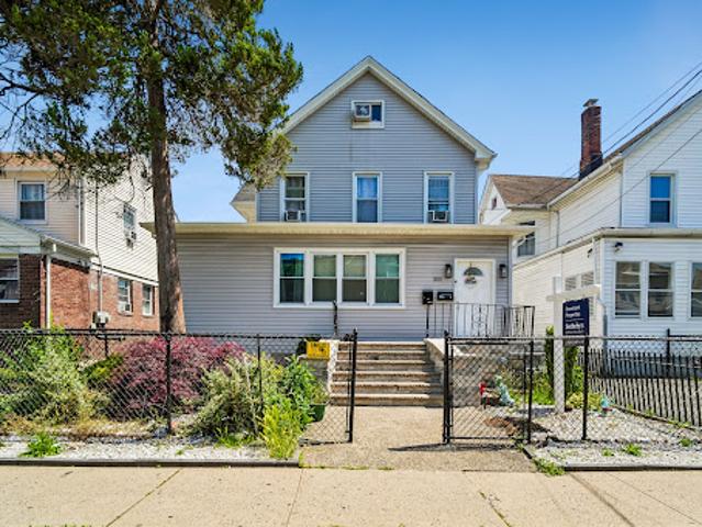 Apartment for sale in Passaic, New Jersey