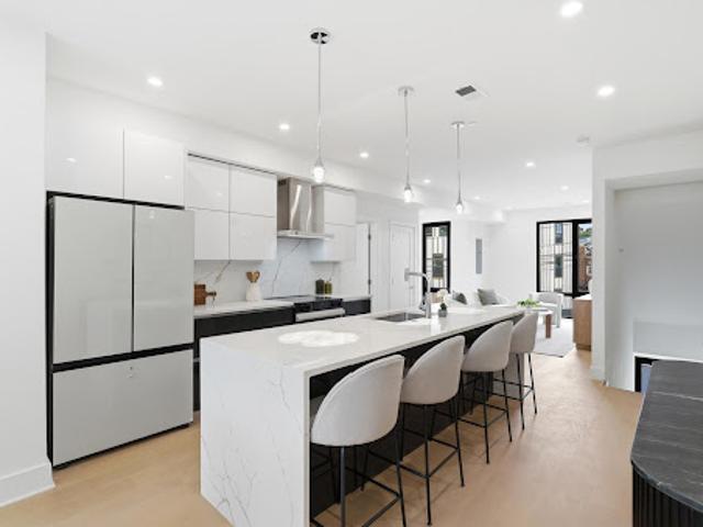 Apartment for sale in Washington
