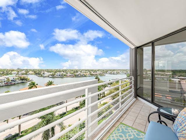 Apartment for sale in Naples, Florida