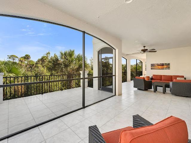 Apartment for sale in Bonita Springs, Florida