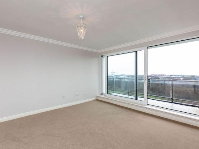 Apartment to rent in Bluebell, North Tipperary