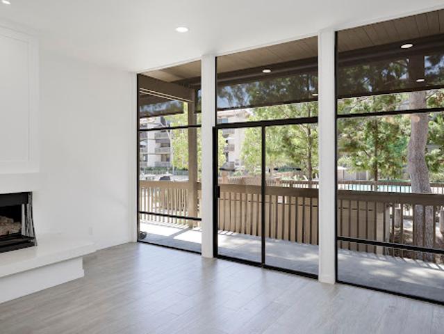 Apartment for sale in Long Beach, California