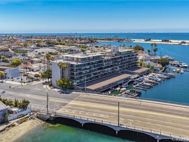 Apartment for sale in Long Beach, California