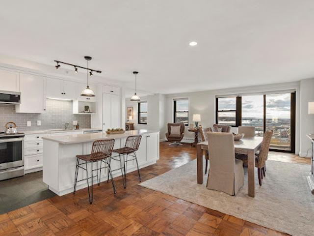 Apartment for sale in Peaks Island, Maine