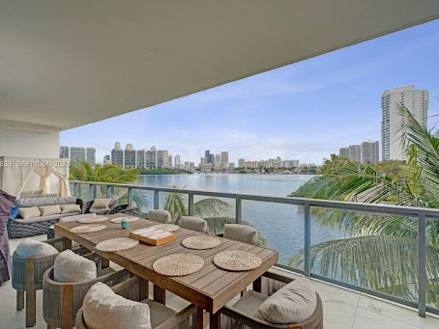 Apartment for sale in Aventura, Florida