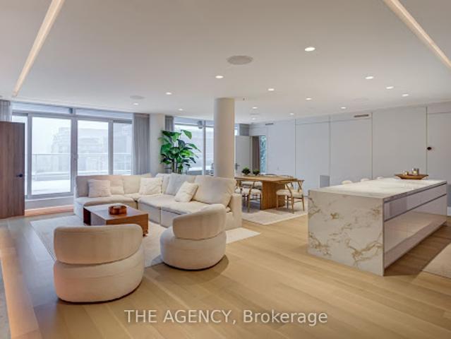 Apartment for sale in Woburn, Ontario