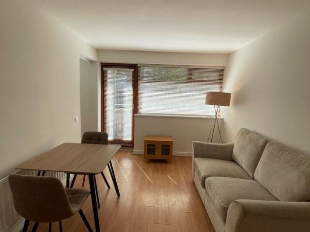Apartment to rent in Bluebell, North Tipperary