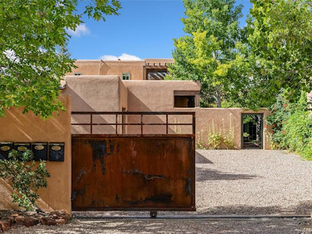 Apartment for sale in Santa Fe, New Mexico