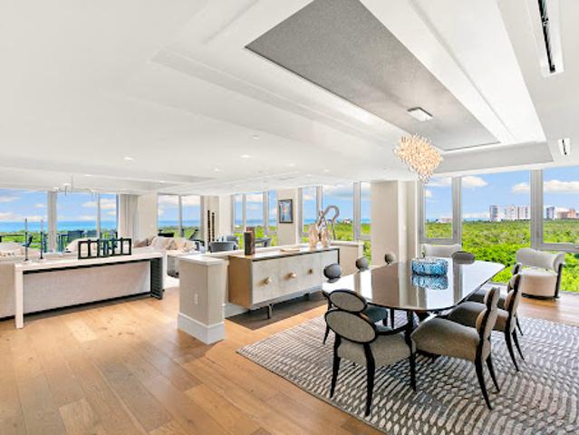 Apartment for sale in Naples, Florida
