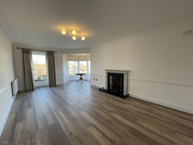 Apartment to rent in Bluebell, North Tipperary