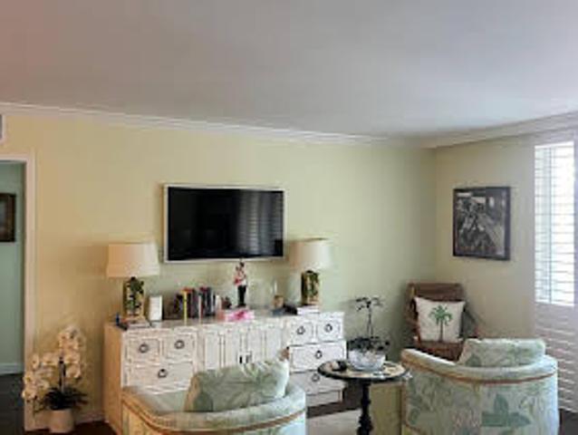Apartment for sale in Palm Beach