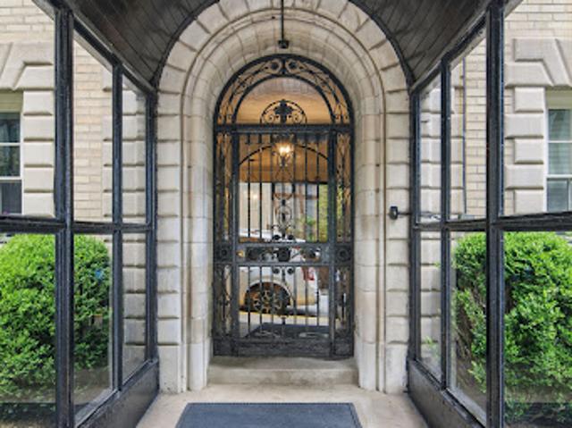 Apartment for sale in Chicago Park, Illinois
