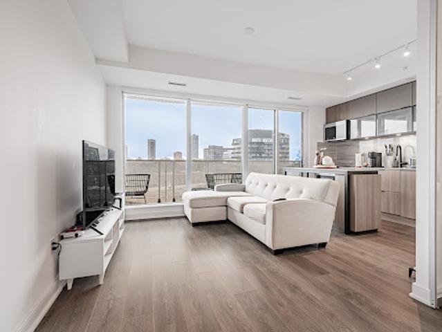 Apartment for sale in Woburn, Ontario