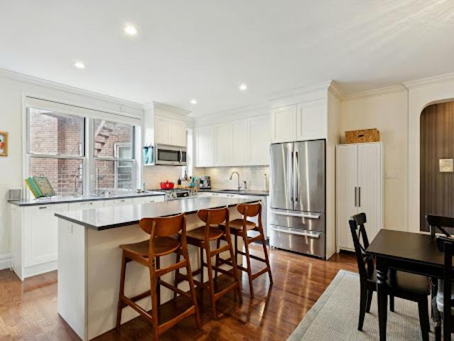 Apartment for sale in Jackson Heights