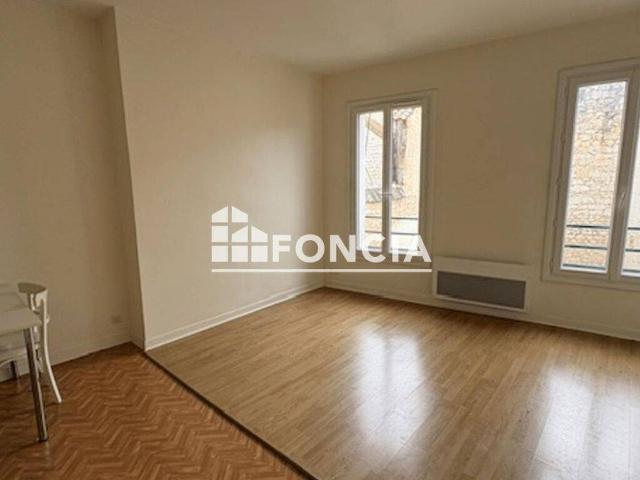 Studio location à Faubourg Saint-Jacques, Châtellerault