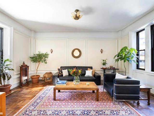 Apartment for sale in New York, Arverne