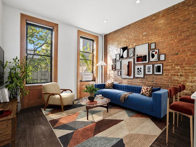 Apartment for sale in New York, Arverne