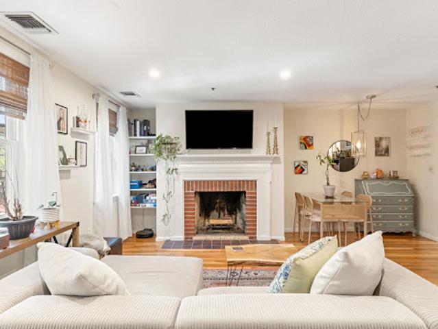 Apartment for sale in Boston, Suffolk County