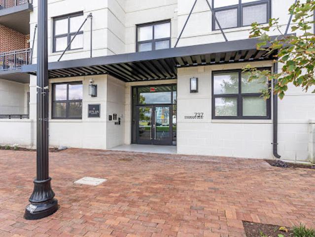 Apartment for sale in Alexandria, Virginia