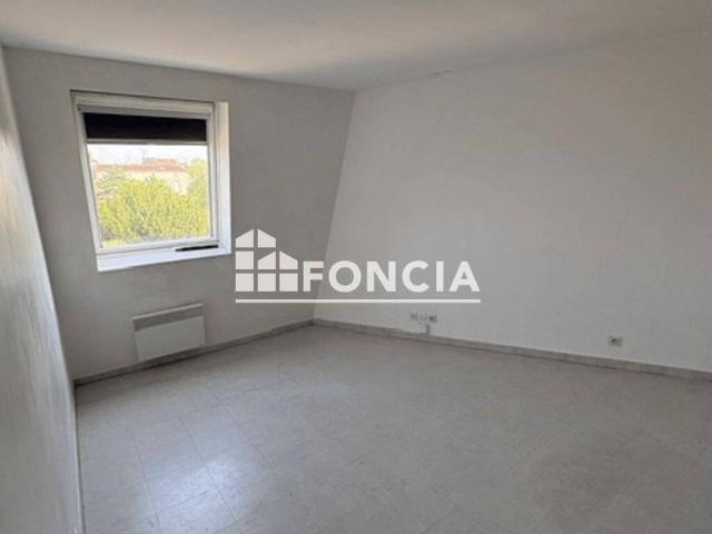 Studio location à Le Plateau, Poitiers
